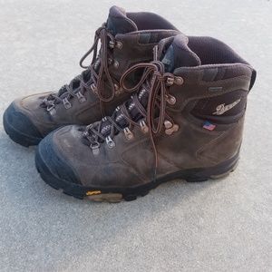 Mt Adam's 4.5 Danner boots